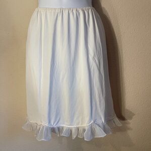 Van Raalte Nylon Mini Half Slip With Flounce Ruffle Rosette Trim Size Small
